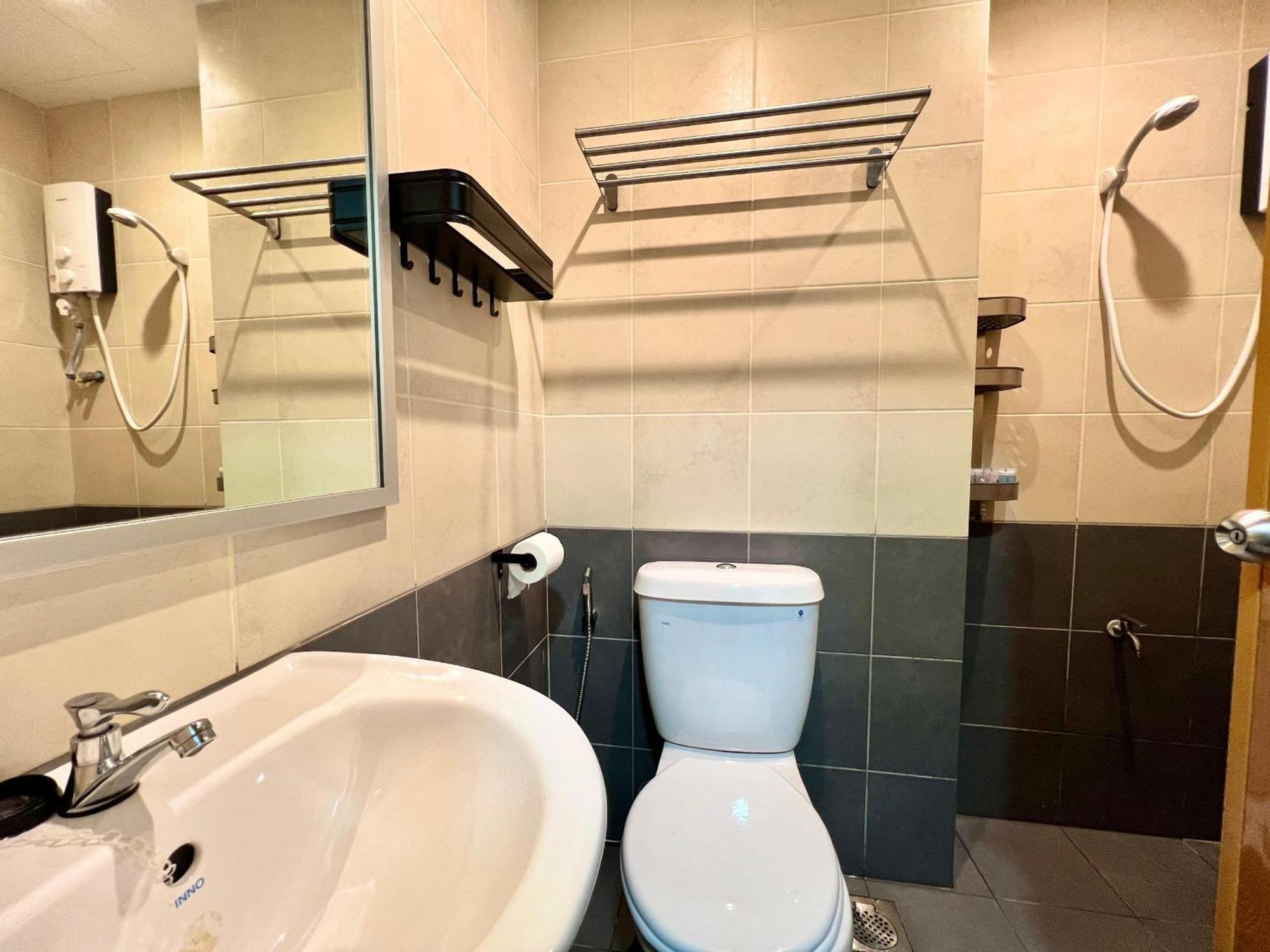 New Margo Hotel Kk Kota Kinabalu Zewnętrze zdjęcie