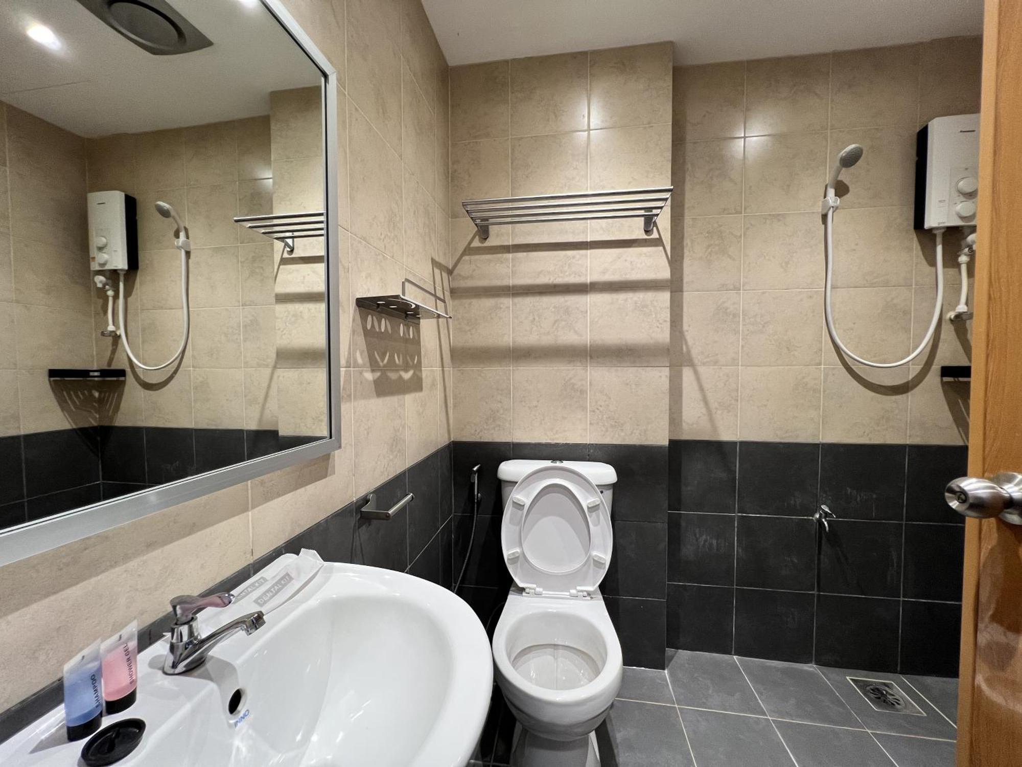 New Margo Hotel Kk Kota Kinabalu Zewnętrze zdjęcie